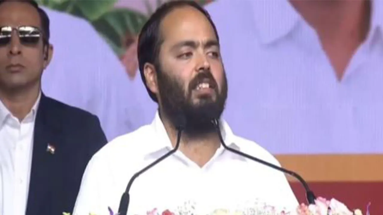 నన్ను మీ ఆంధ్ర బిడ్డగా భావించండి: తిరుమలలో అనంత్ అంబానీ భావోద్వేగ వ్యాఖ్యలు!